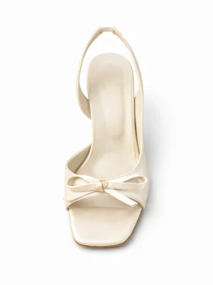 Alternative view of Kadın Küt Burun Topuklu Ayakkabı Babe Fiyonklu Krem Saten